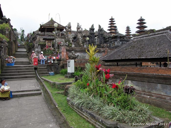  Pura Besakih, Bali