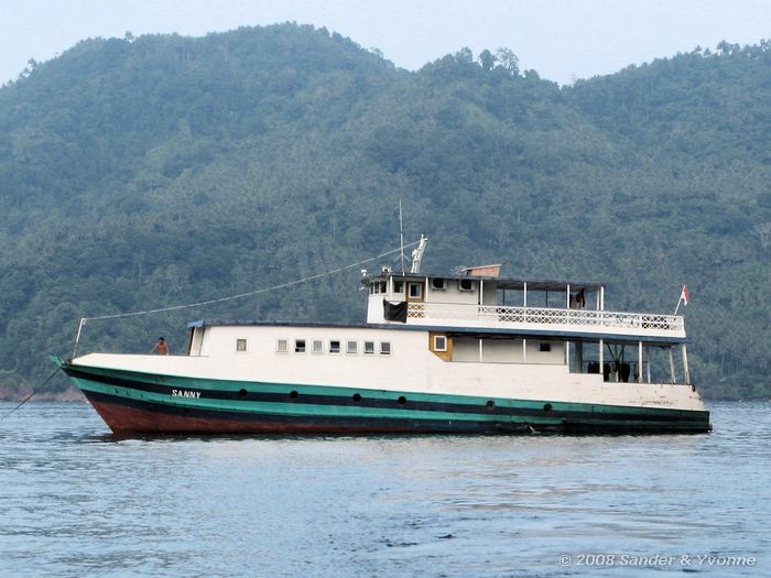 De Sanny, Ons huis voor vier dagen en nachten.