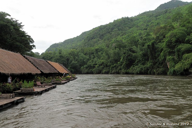  Jungle Rafts River Kwai Hotel